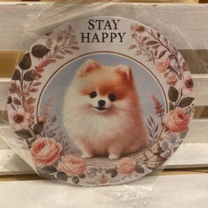 Stay Happy ポメラニアン 薔薇 円形壁掛けインテリア ブリキ看板