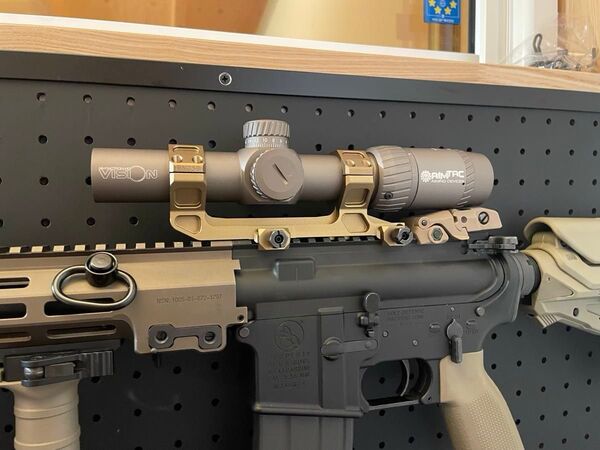 GEISSELE SMRタイプ Super Precisionスコープマウント 水平器 20mmレール/30mm径DE