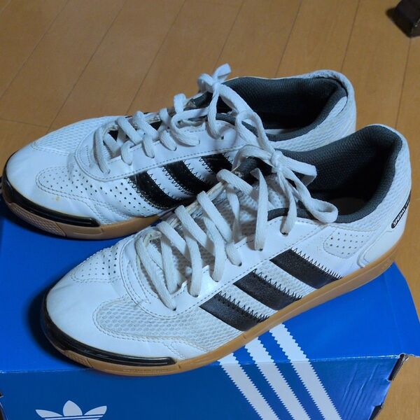 adidasアディダス トレーニングシューズ 25cm スニーカー