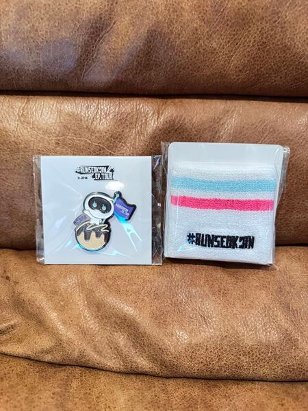 RUNSEOK EP.TOUR ピンバッジ リストバンド 2個セット