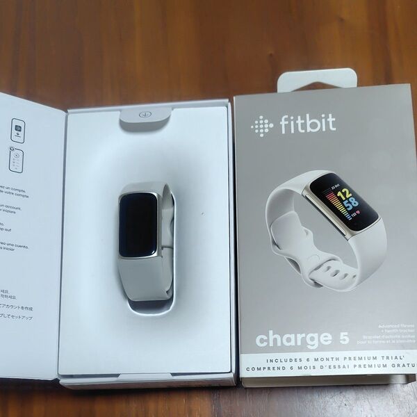 Fitbit Charge 5 トラッカー Suica対応 ルナホワイト/ソフトゴールド
