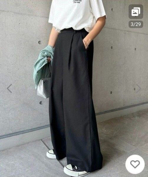 ブラック タックワイドパンツ