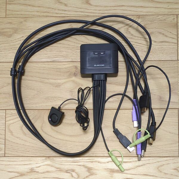 【送料無料】ELECOM KVM-HDHDU2 PC切替器 HDMI 手元スイッチ