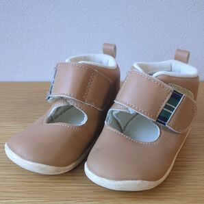 13.5センチ ベビーキッズシューズ ベージュ