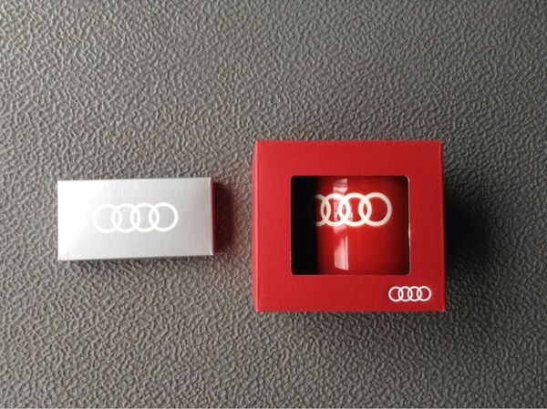 【新品】AUDI純正セット キーホルダー・マグカップ・タオル + α