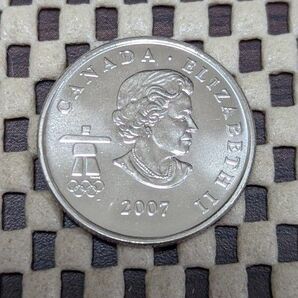 記念硬貨 カナダ バンクーバー 冬季オリンピック アイスホッケー コイン 硬貨 エリザベス女王 c58-f-w