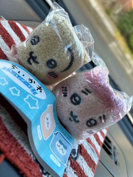 ちいかわもこもこポーチ うさぎと古本屋