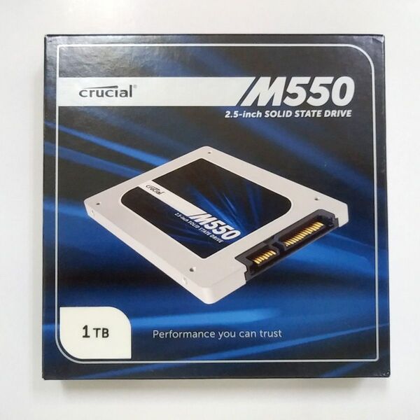 新品 未開封クルーシャルCrucial M550 CT1024M550SSD1 2.5インチ約1TB MLC SATA3 SSD