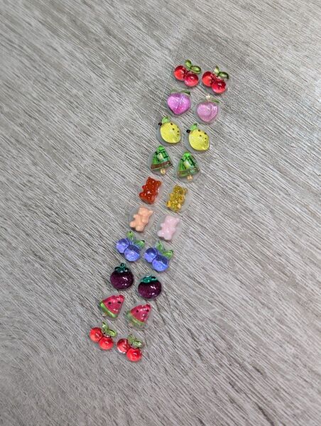 耳つぼジュエリー 20粒 金粒 フルーツとくま ハンドメイド