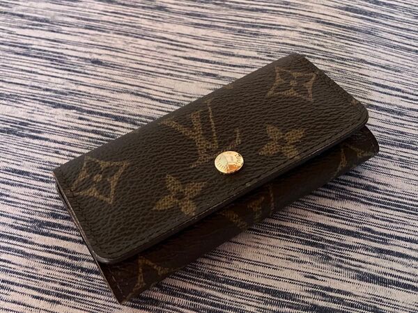1 美品 ルイヴィトン モノグラムライン 4連 キーケース キーホルダー ブラウン 鍵 家 自宅 車 LOUIS VUITTON