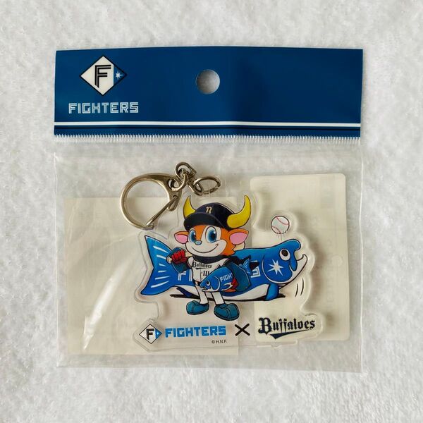 ファイターズ×バファローズ しゃけまるとバファローブル アクリルキーホルダー コラボ 交流戦