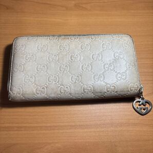 GUCCI 長財布 ラウンドファスナー GGキャンバス ハートチャーム付き