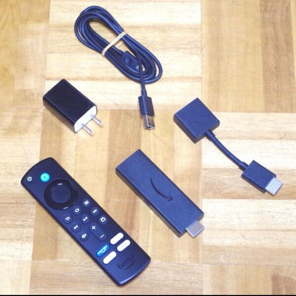 ほぼ未使用 Amazon Fire TV Stick 第3世代 (ファイヤースティック)