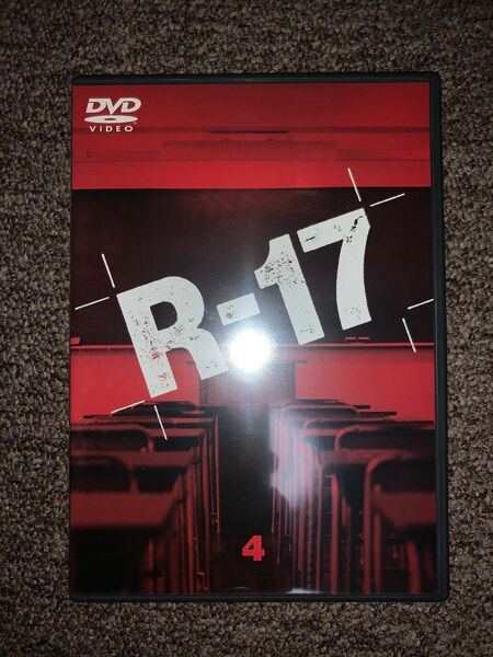 R-17 Vol.4 中谷美紀 桃井かおり 田辺誠一 佐藤仁美 黒澤優 西村雅彦 DVD テレビ朝日 ドラマ【中古】