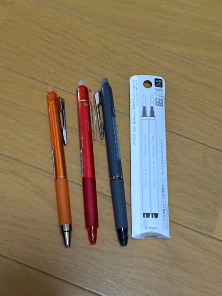PILOT フリクションボールペン3本と替芯2本組セット