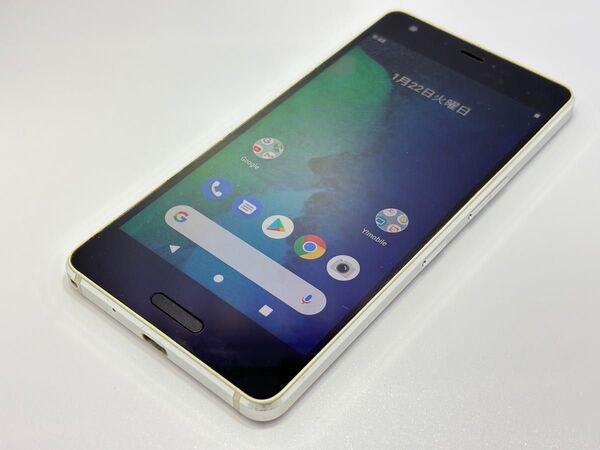 美品 Android One X3-KC ホワイト SIMフリー