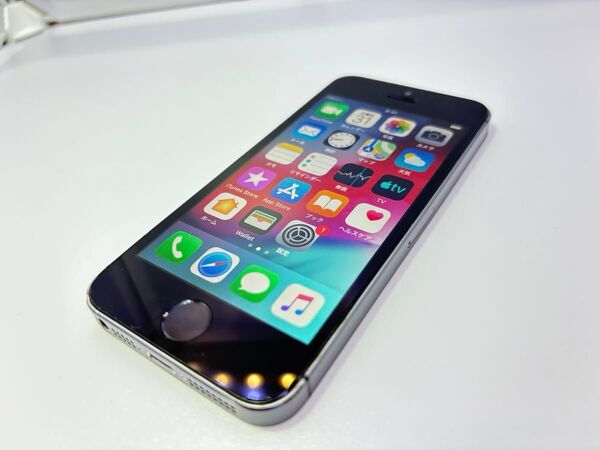 Apple iPhone5s 32GB スペースグレイ docomo 冷やかしのいいね同業者のいいね大歓迎!