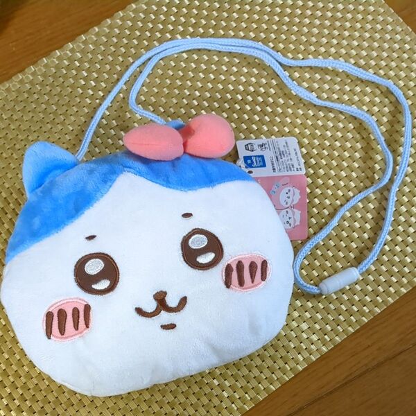 ちいかわ×サンリオキャラクターズ フェイスポシェット ハチワレ キティちゃん