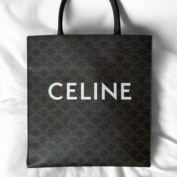 セリーヌ バーティカル カバ ミディアム トリオンフ トートバッグ CELINE