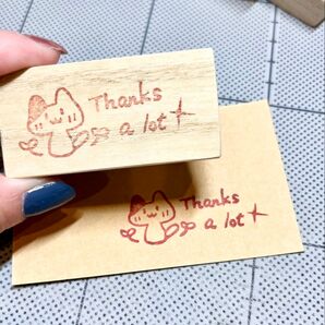 Thanks a lot 猫 消しゴムはんこ 持ち手付き 匿名配送 スタンプ ハンコ はんこ イラスト