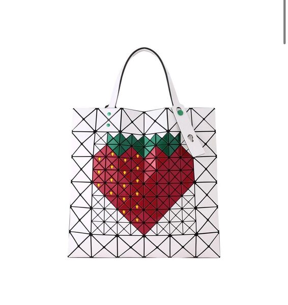 BAO BAO ISSEY MIYAKE フルーツ ストロベリー バッグ バオバオ イッセイミヤケ トートバッグ
