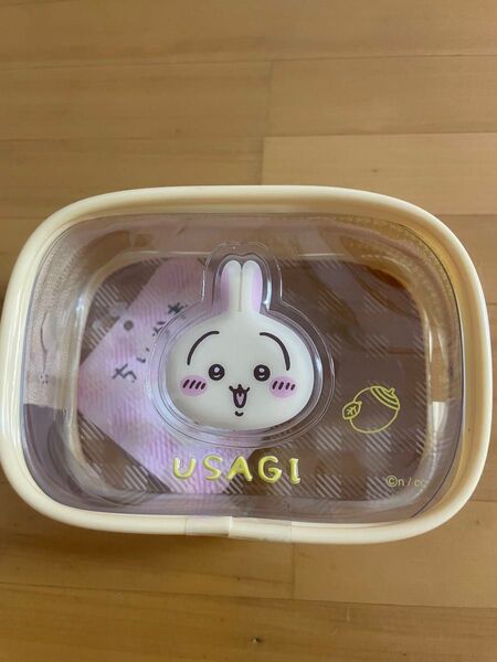 ちいかわ ぷっくりミニクリアポーチ うさぎ