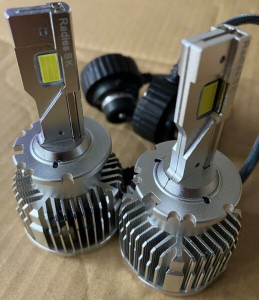純正HIDより確実に明るい 爆光 激光 鋭光です。D4S D4R LEDライト ポン付け 6000k ダイハツ トヨタに