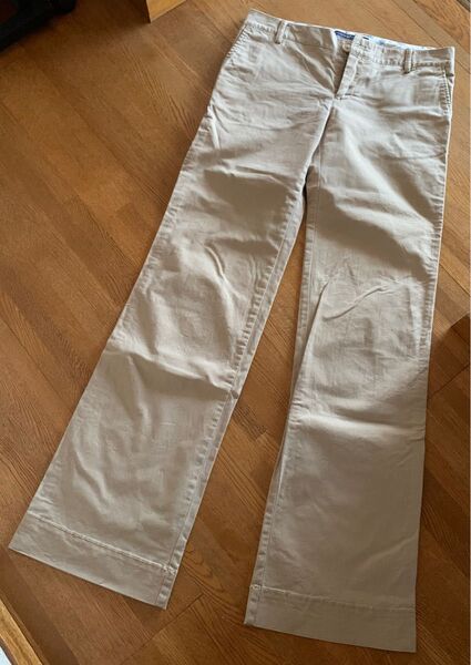 【可愛いMサイズ】GAP ベージュ フレアパンツ チノパン