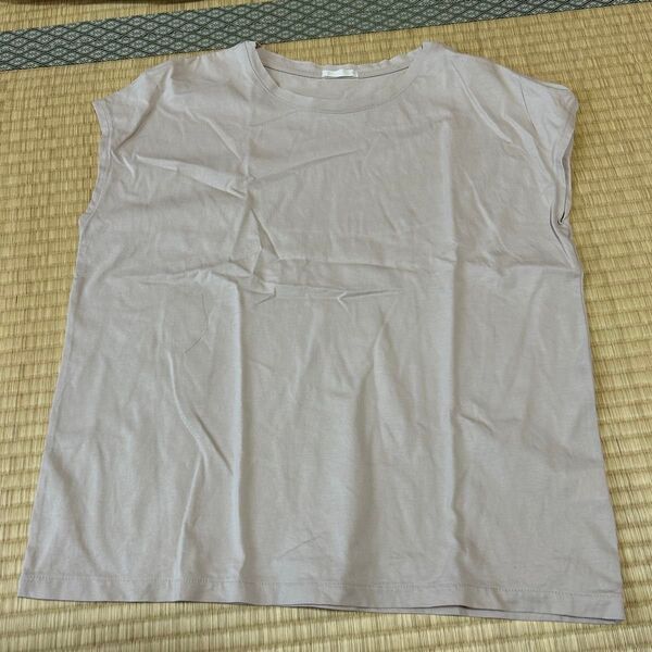 GU ノースリーブ 半袖