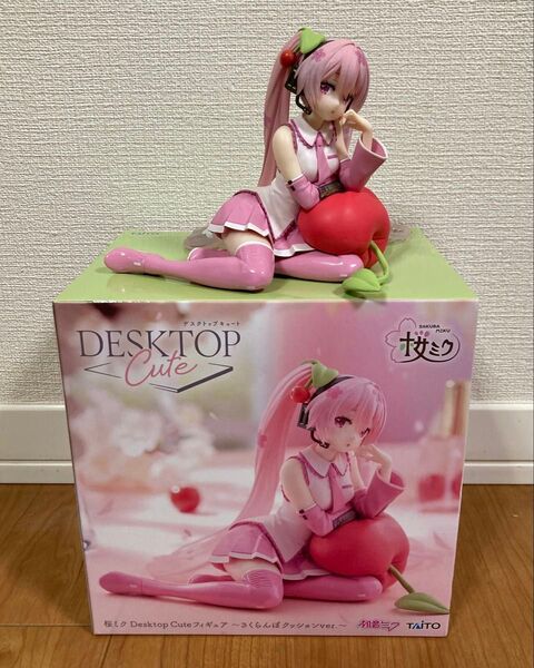 【新品未開封】桜ミク Desktop Cute フィギュア さくらんぼクッションver.