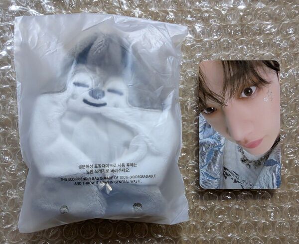 Stray Kids 5'CLOCK 10cmぬい用 OUTFIT Wolf Chan トレカ付き