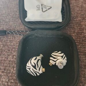 イヤホン本体のみ TRN 白虎 White Tiger qdc