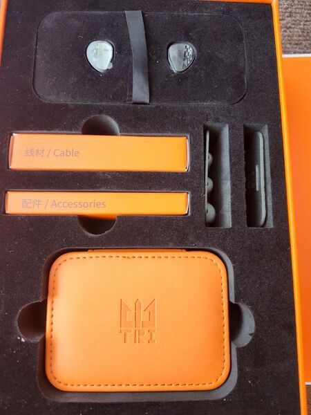 ほぼ未使用 TRI I ONE 2pin 3.5mm