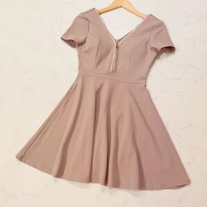 フロントジップ 半袖 フレア ミニ ドレス ワンピ M ダスティピンク デイジー