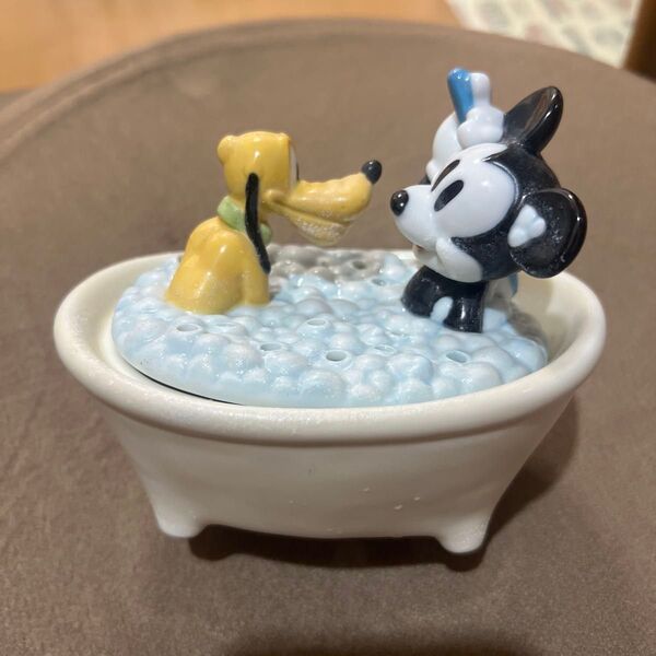 ミッキー・マウスとプルートトイレ手洗いタンク 洗浄剤カバー
