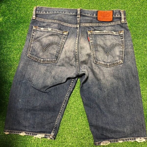 Levi's デニムハーフパンツ ダメージ加工 古着