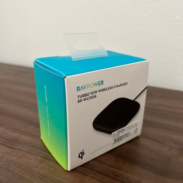 ワイヤレス充電器《未使用》RAVPOWER Turbo 10W Wireless Charger RP-WC006 ブラック