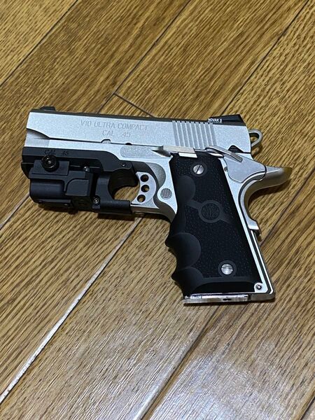 東京マルイ ガスブローバック ウルトラコンパクトV10 レーザーポインター付 専用20mmアンダーレイル付 ガスガン カスタム