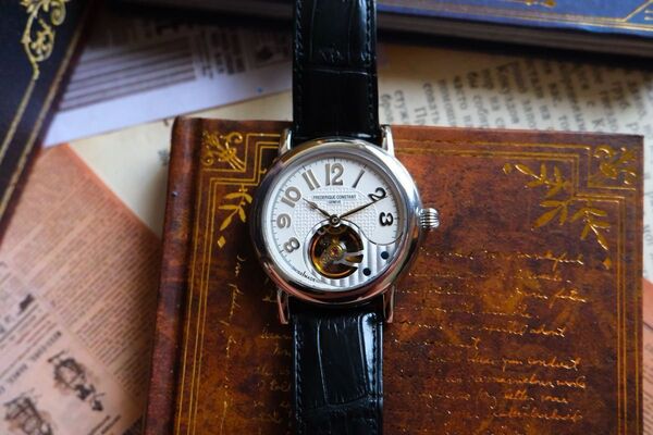 フレデリック・コンスタント FREDERIQUE CONSTANT FC910X3H6 ハイライフハイビートLIMITED 500