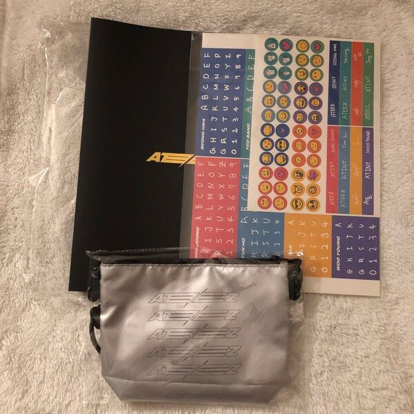 ATEEZ アチズ FC入会特典 継続特典 トレカケース カバン