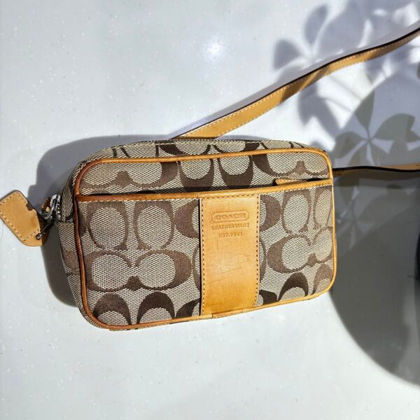 COACH ショルダーバッグ シグネチャー ベージュ ブラウン