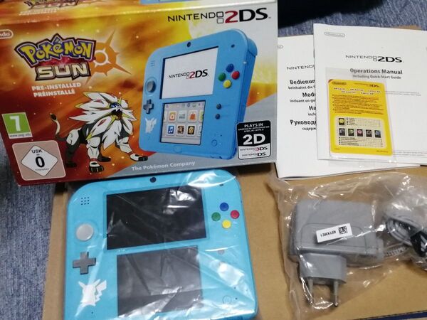 海外版!ニンテンドー2DS ポケモンモデル