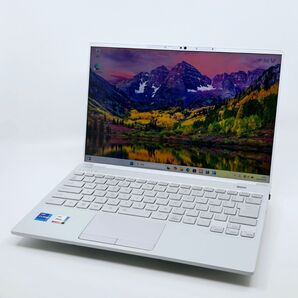 【美品】LIFEBOOK WU2 Windows11 第13世代Core i7 メモリ32GB 薄型 超軽量 富士通