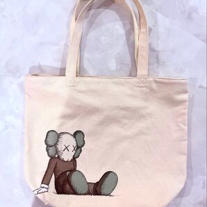 UNIQLO × KAWS.. 2019 6th トートバッグ