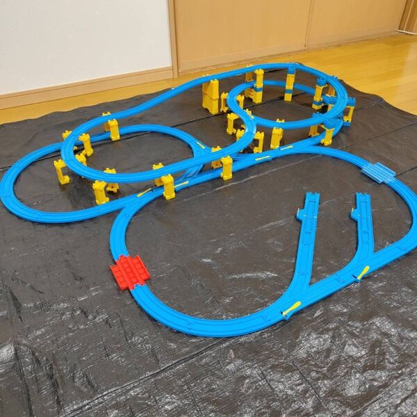 現行品 ガーター橋 良品 プラレール ターンアウトレール まとめ売り 坂曲線レール ミニ橋脚 ブロック橋脚 レイアウト 洗浄済