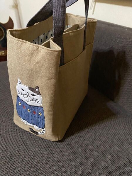 クスグルジャパン ねこぜがわさんの仕切りトートバッグ新品タグ付