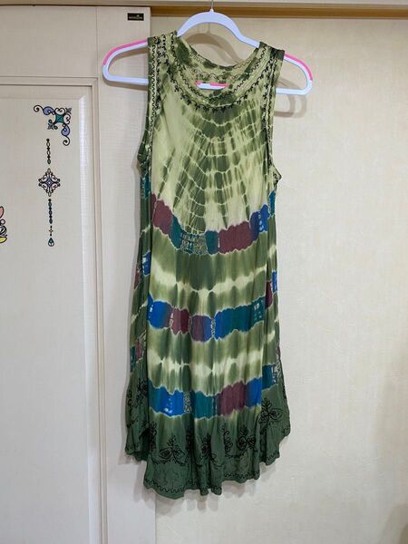 エスニックノースリーブワンピース グリーン系 インド製 新品
