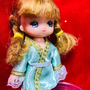 タカラトミーマキちゃん人形