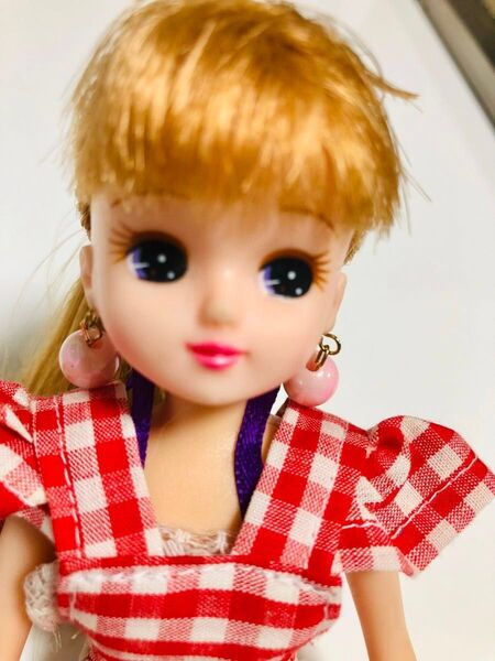 リカちゃんタカラトミー人形手作りスタンドプレゼント付き