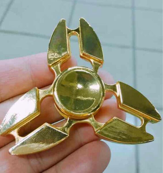 ハンドスピナー ゴールド 金属製